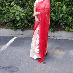Beautiful Chiffon Red Indian Saree with deaigner blouse